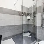 Bdc - The Bridge 5bdr & 4bath! * Rzym