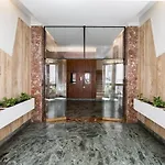 Bdc - The Bridge 5bdr & 4bath! *