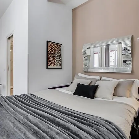 Apartamento Bdc - The Bridge 5bdr & 4bath!