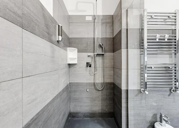 Bdc - The Bridge 5bdr & 4bath! דירה