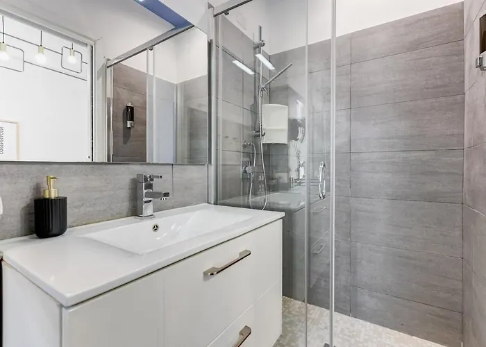 Bdc - The Bridge 5bdr & 4bath! דירה