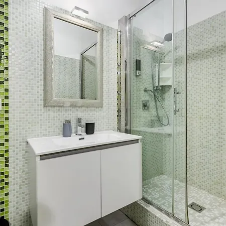 Bdc - The Bridge 5bdr & 4bath!