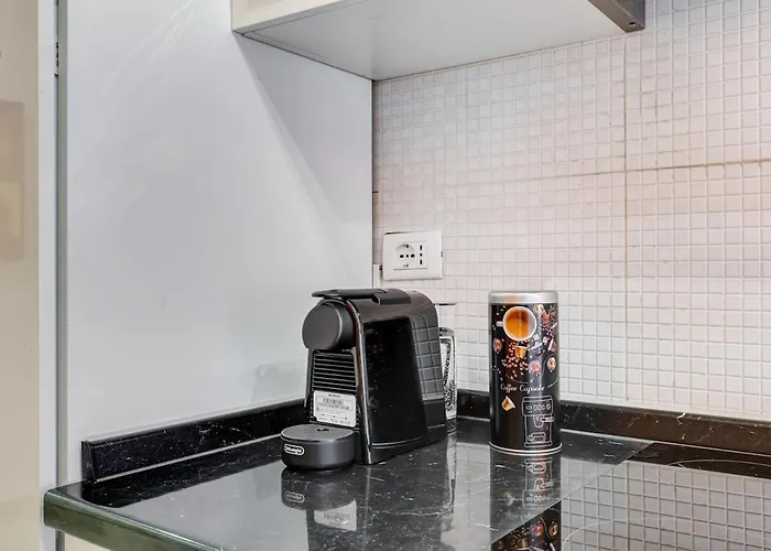 Bdc - The Bridge 5bdr & 4bath! * Roma